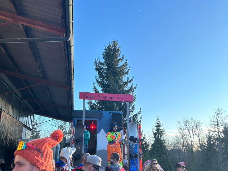 Bar für Kindersirup