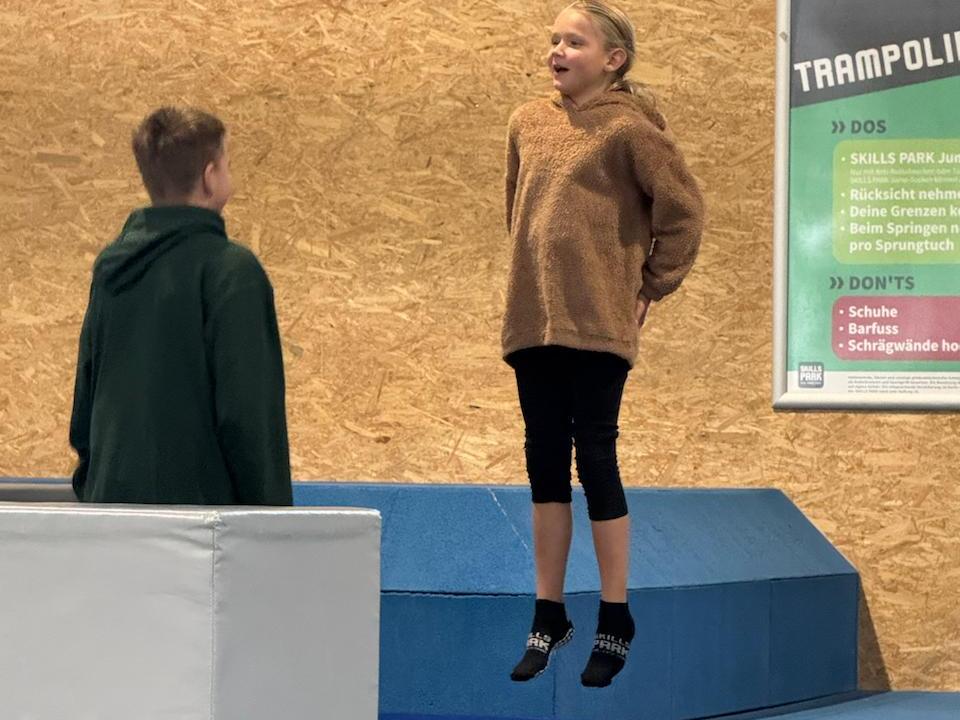 Trampolin gumpen im Skillspark