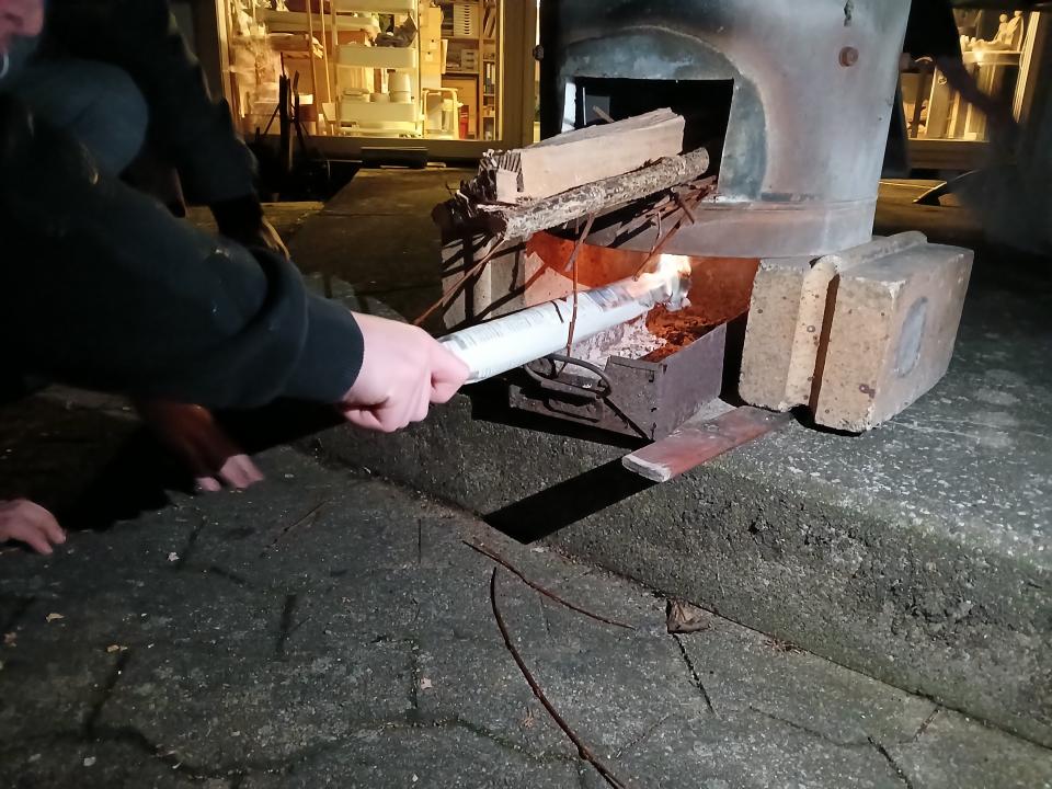 Brennofen wird eingeheizt