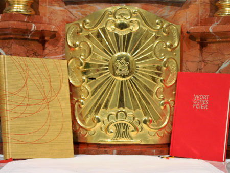 Wortgottesfeier mit Kommunion