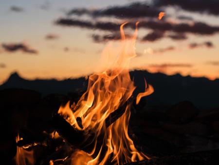 Andacht/Pfingstfeuer